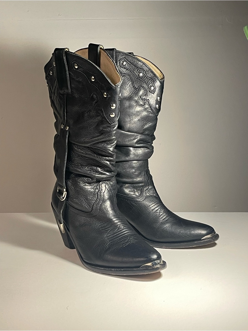 Saks Fifth Avenue Black Leather Western Mid-Calf Boots Pull On Pointed Toe 7.5N
